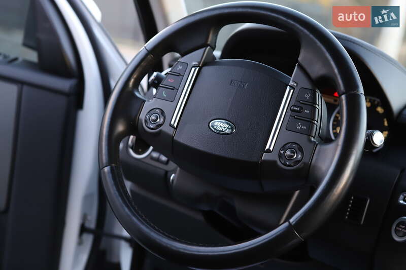 Внедорожник / Кроссовер Land Rover Discovery 2016 в Дрогобыче