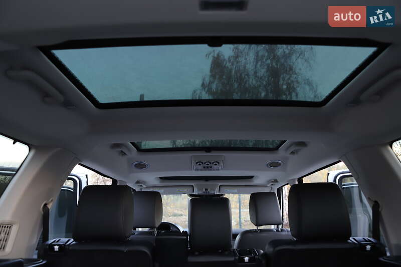 Внедорожник / Кроссовер Land Rover Discovery 2016 в Дрогобыче