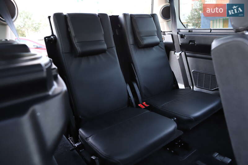 Внедорожник / Кроссовер Land Rover Discovery 2016 в Дрогобыче