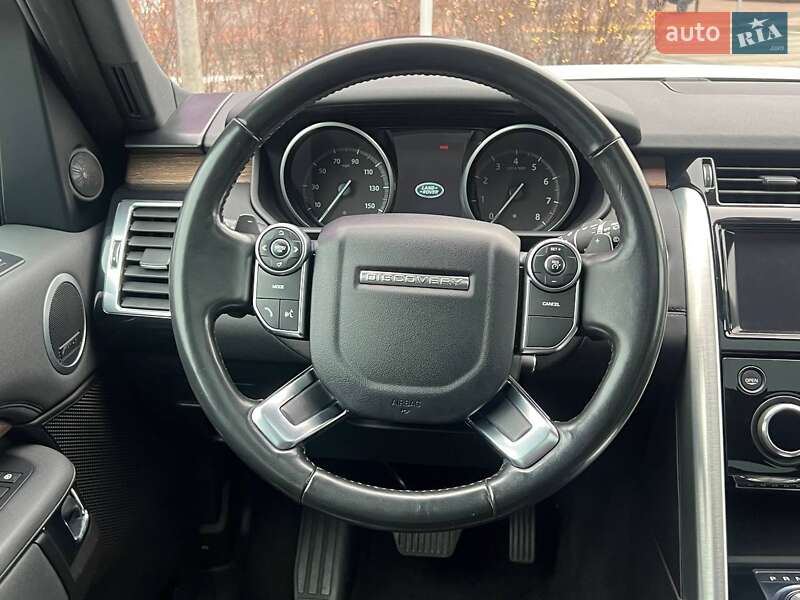 Внедорожник / Кроссовер Land Rover Discovery 2017 в Киеве