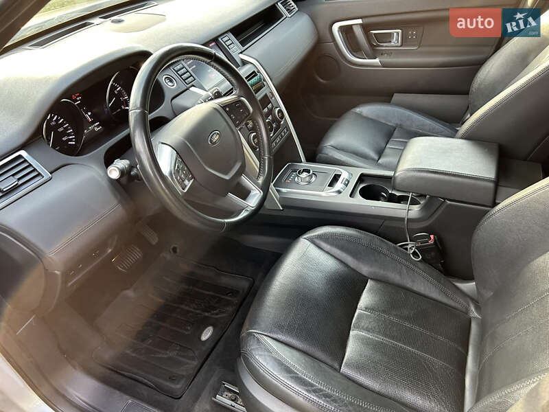 Внедорожник / Кроссовер Land Rover Discovery 2015 в Житомире