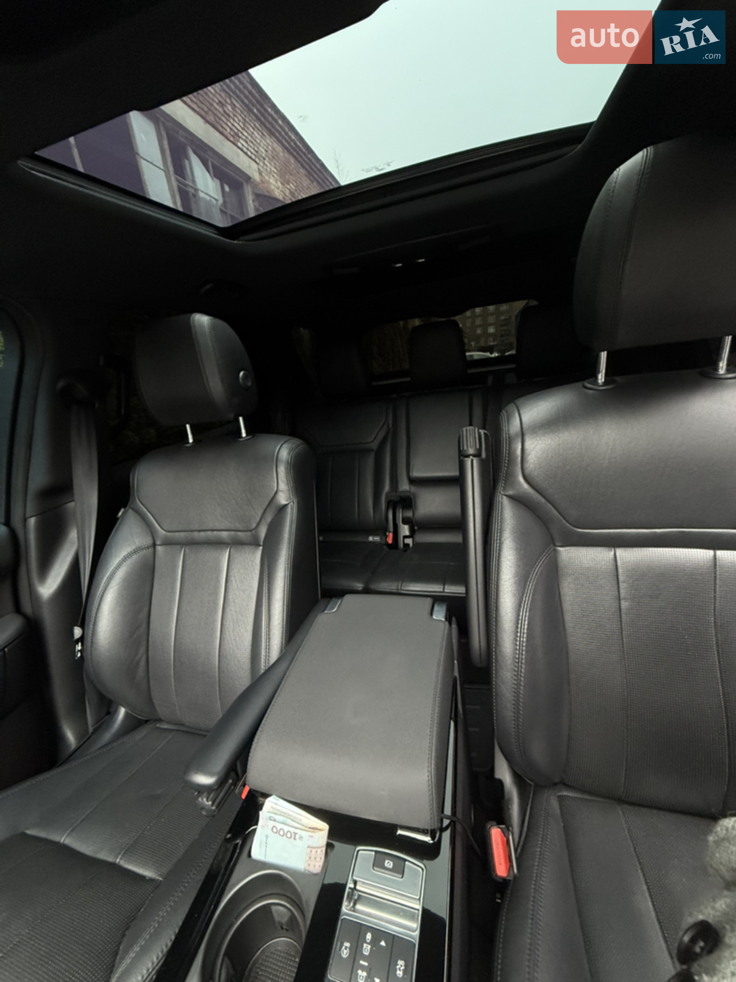 2018 Land Rover Discovery - мініатюра 12
