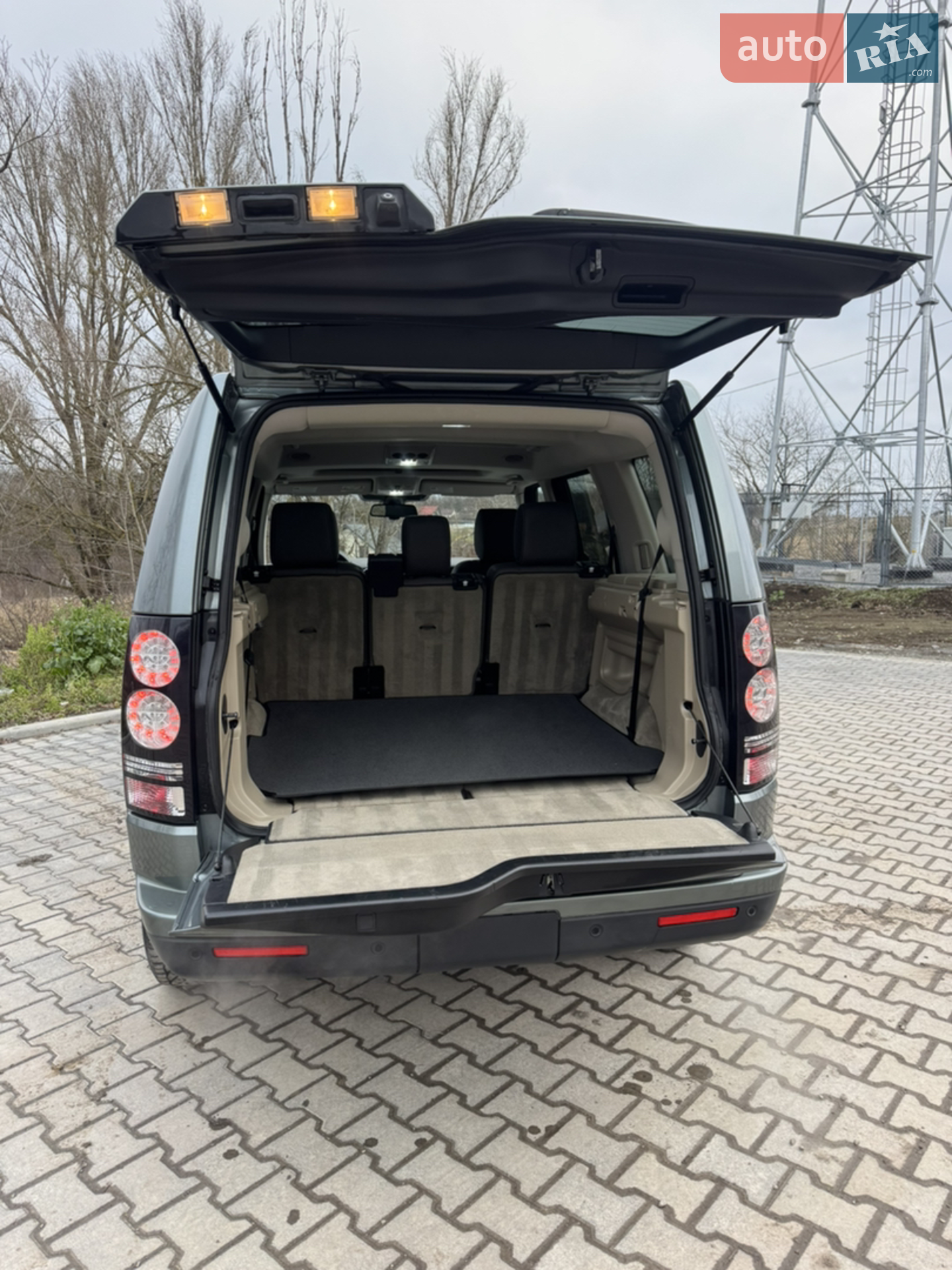 2014 Land Rover Discovery - мініатюра 8