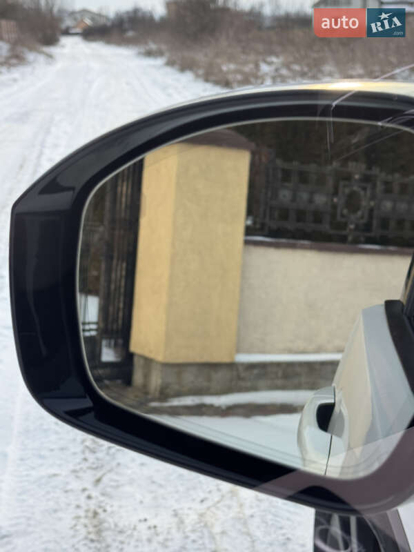 Внедорожник / Кроссовер Land Rover Discovery 2017 в Львове фото 60 Внедорожник / Кроссовер Land Rover Discovery 2017 в Львове