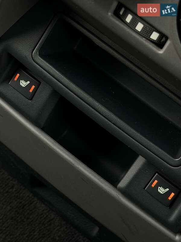 Внедорожник / Кроссовер Land Rover Discovery 2006 в Киеве фото 12 Внедорожник / Кроссовер Land Rover Discovery 2006 в Киеве