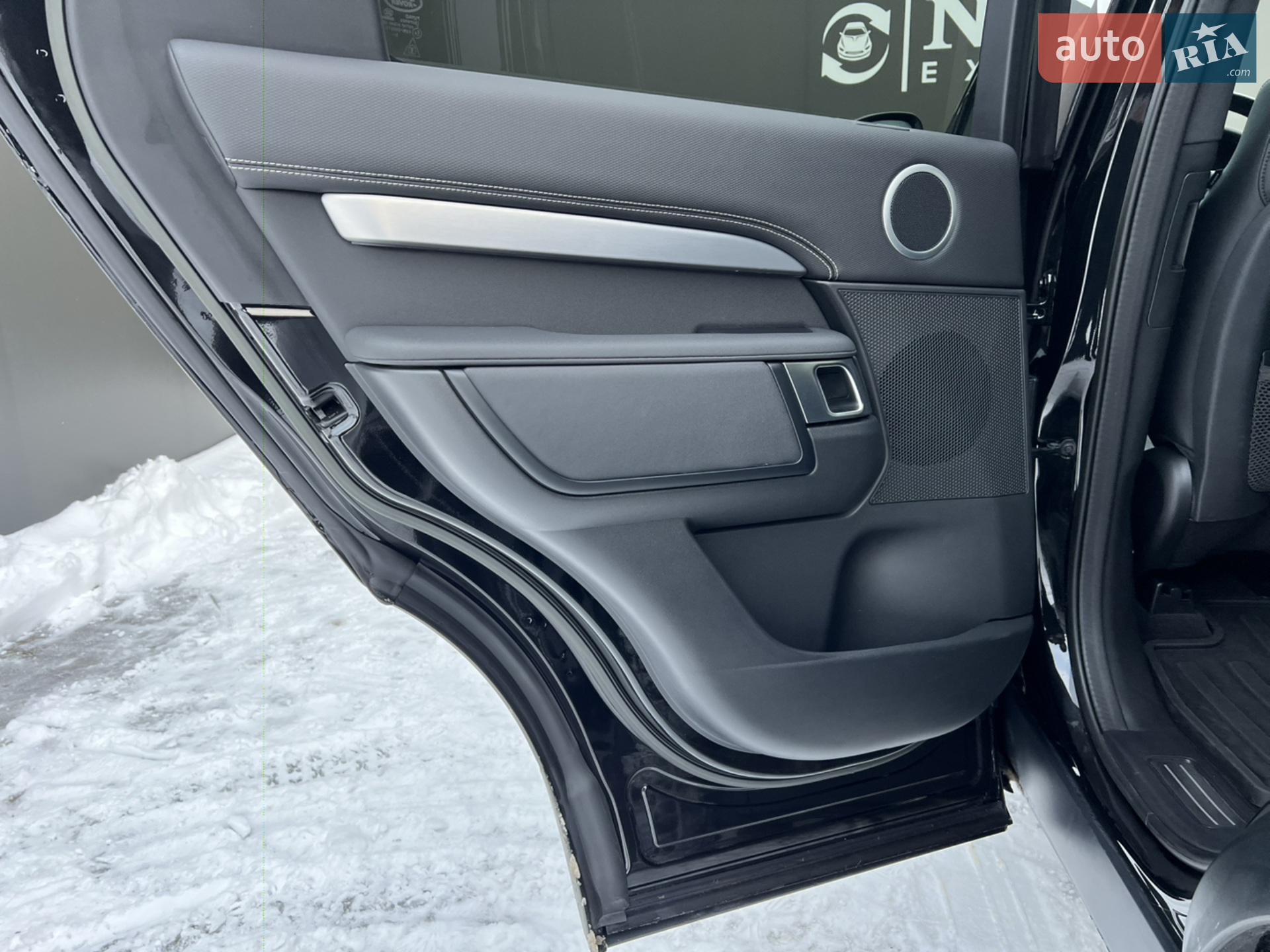2023 Land Rover Discovery - мініатюра 32