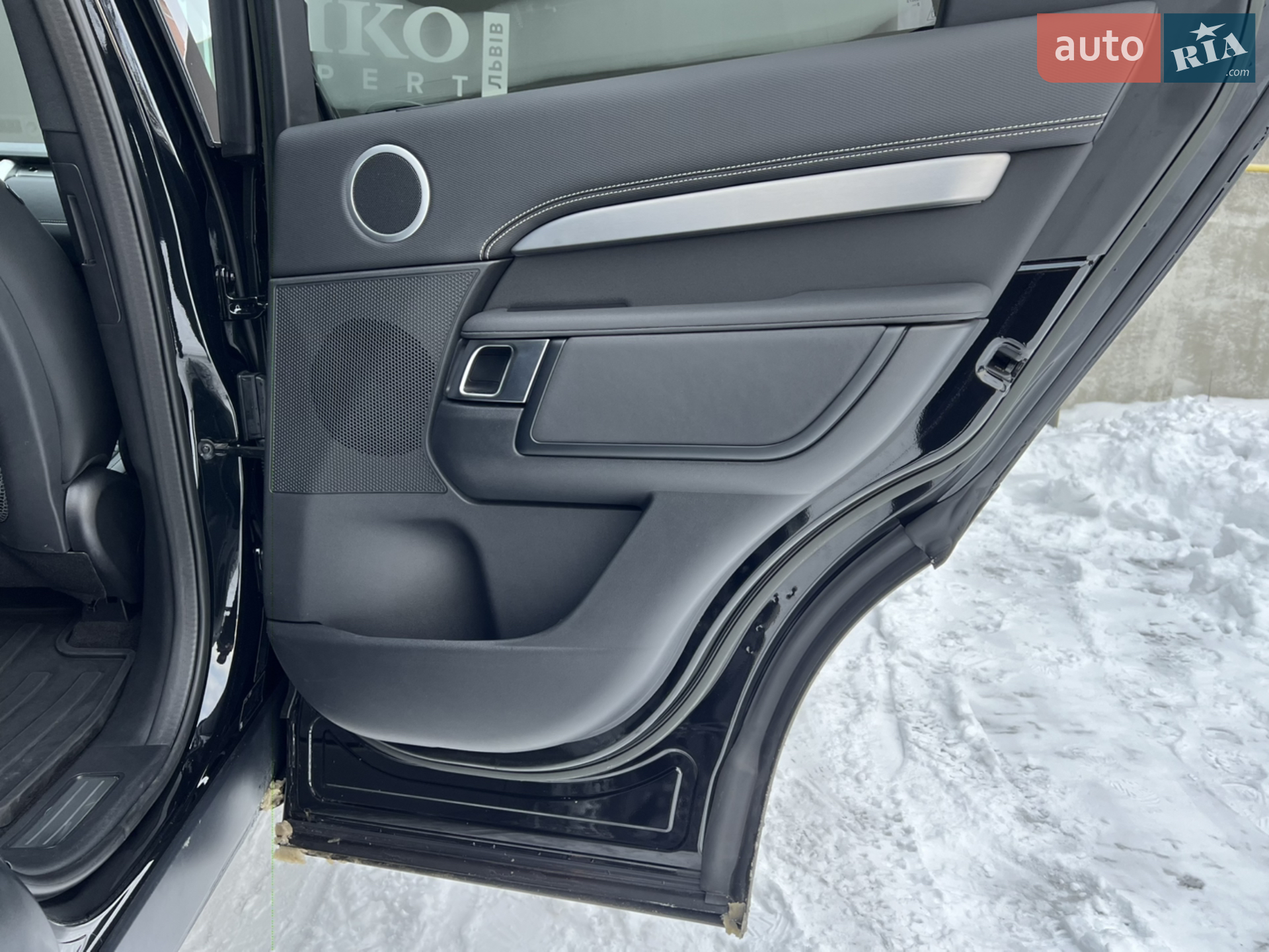 2023 Land Rover Discovery - мініатюра 34
