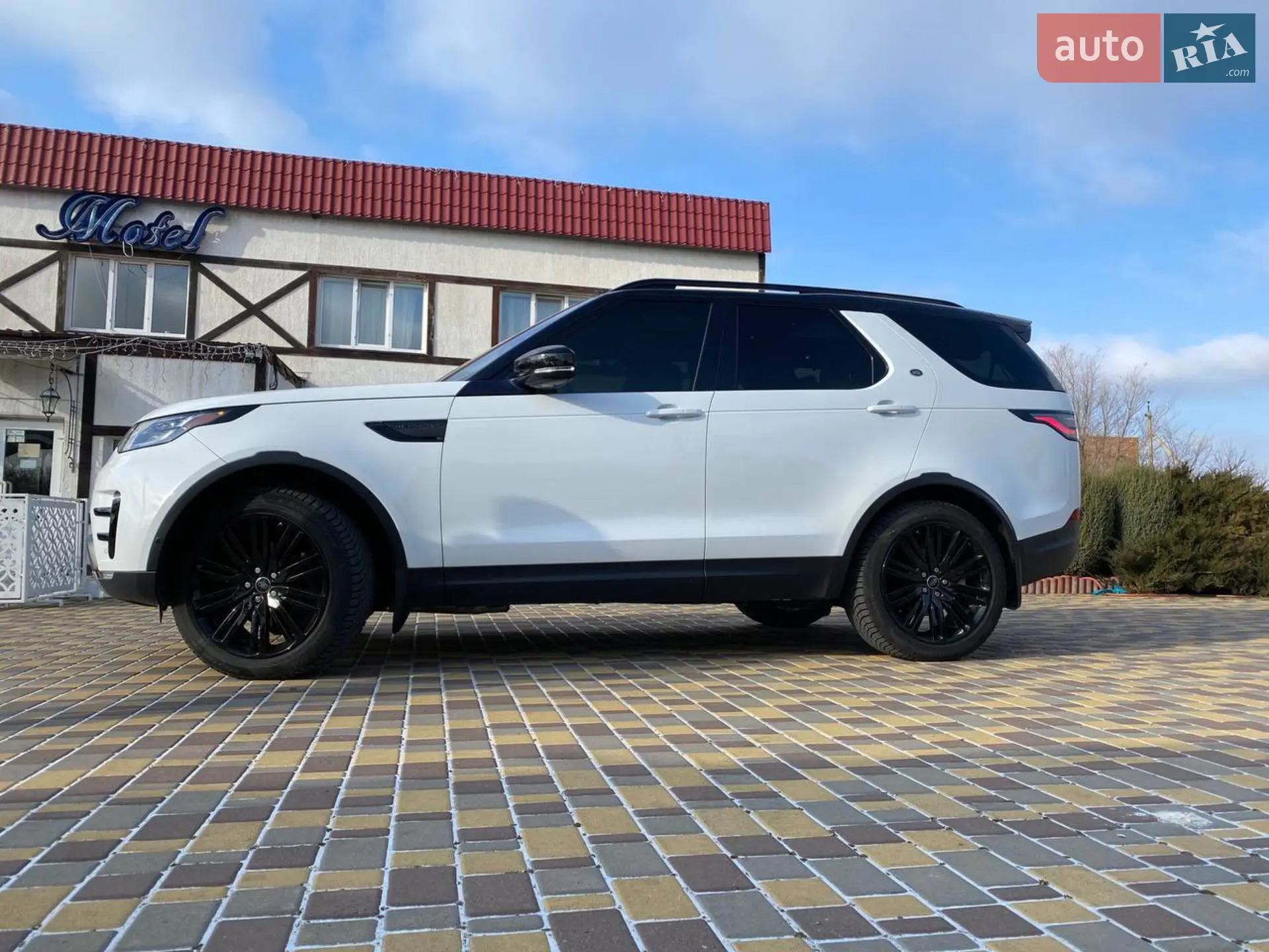 2019 Land Rover Discovery - мініатюра 3