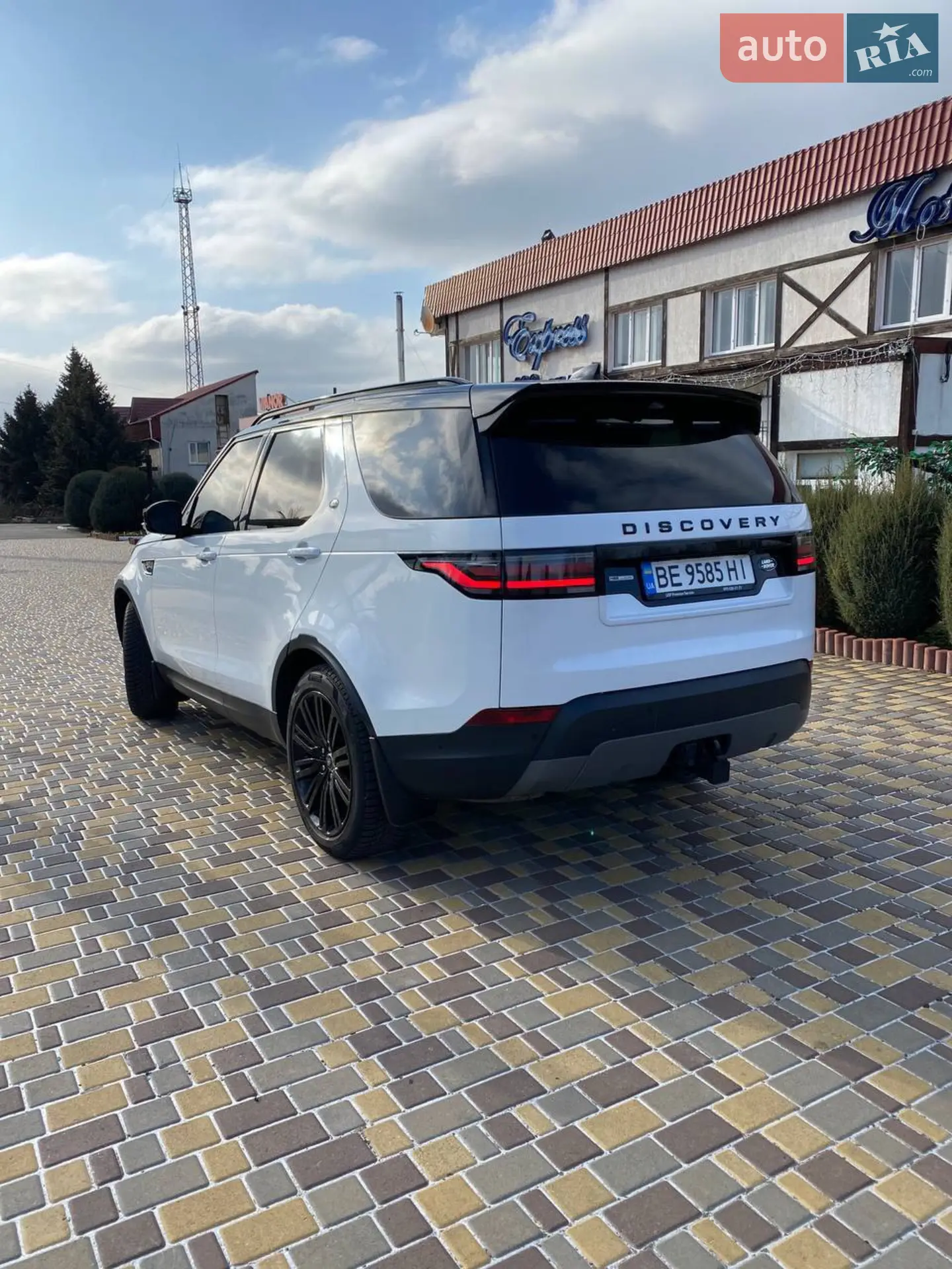 2019 Land Rover Discovery - фото 1