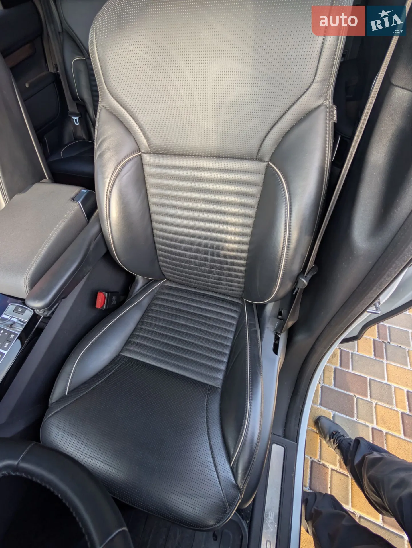 2019 Land Rover Discovery - мініатюра 22