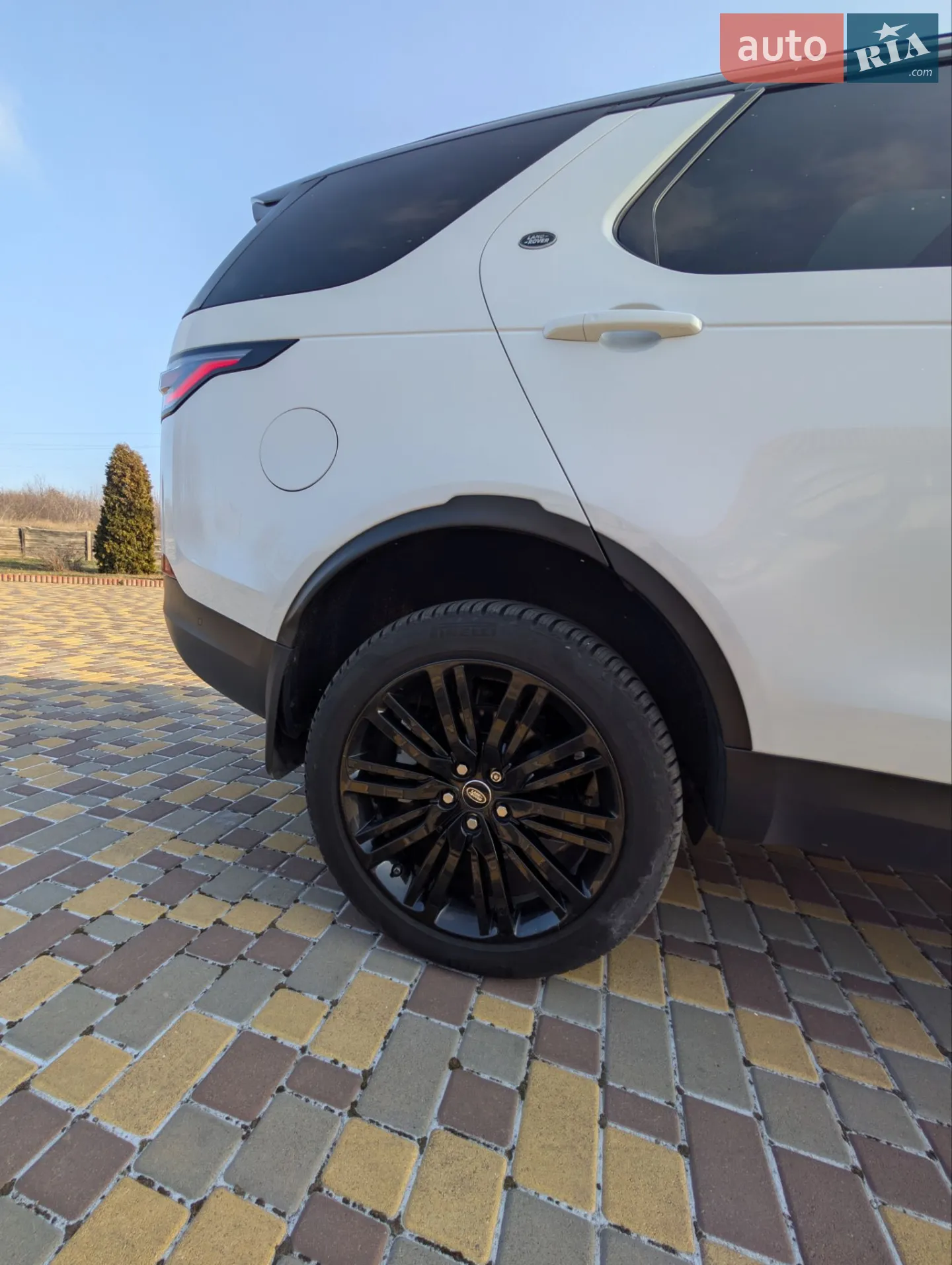 2019 Land Rover Discovery - мініатюра 16