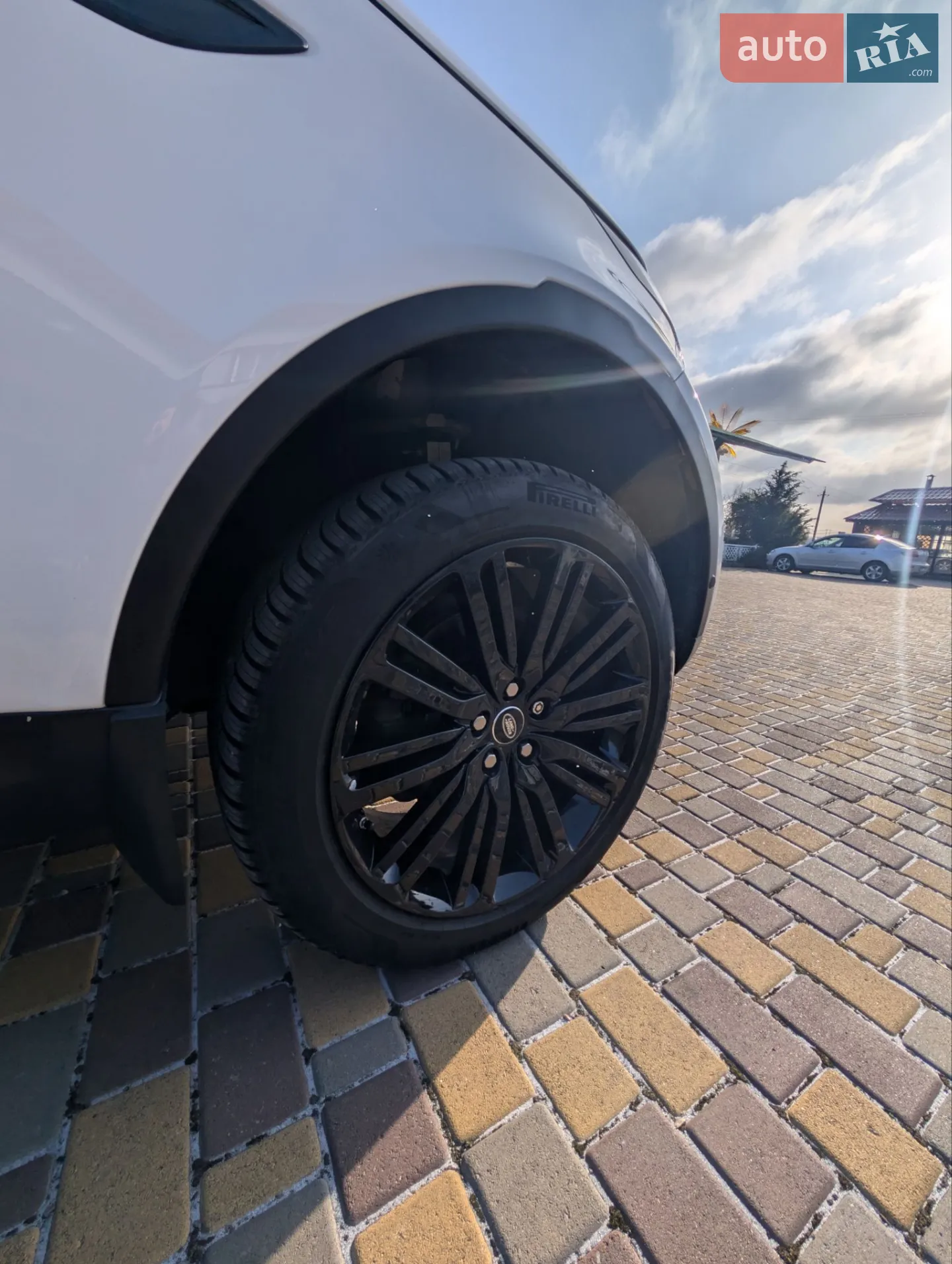 2019 Land Rover Discovery - мініатюра 17