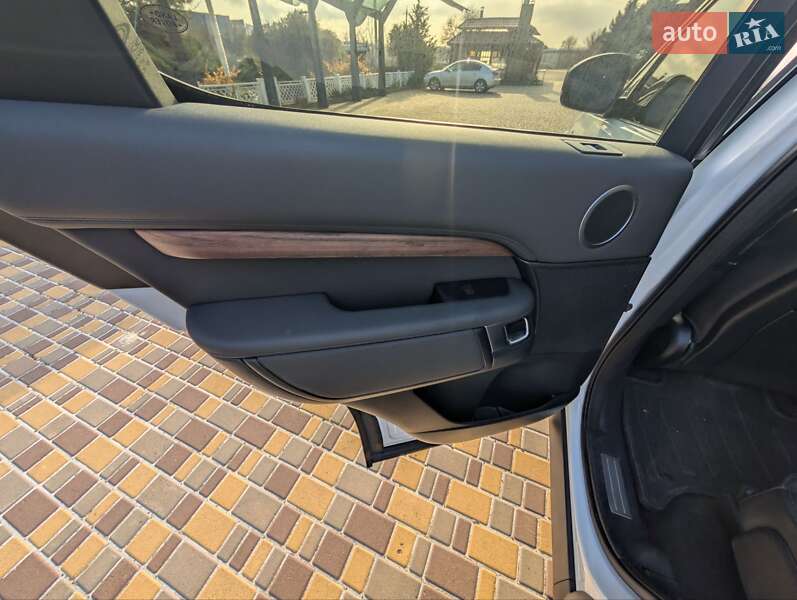 Внедорожник / Кроссовер Land Rover Discovery 2019 в Южноукраинске фото 36 Внедорожник / Кроссовер Land Rover Discovery 2019 в Южноукраинске