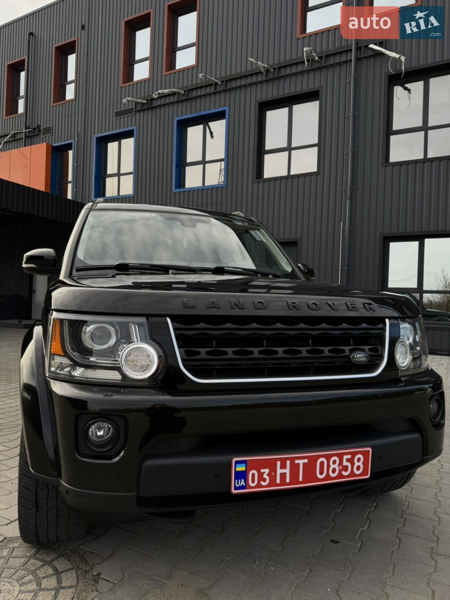 2016 Land Rover Discovery - мініатюра 24