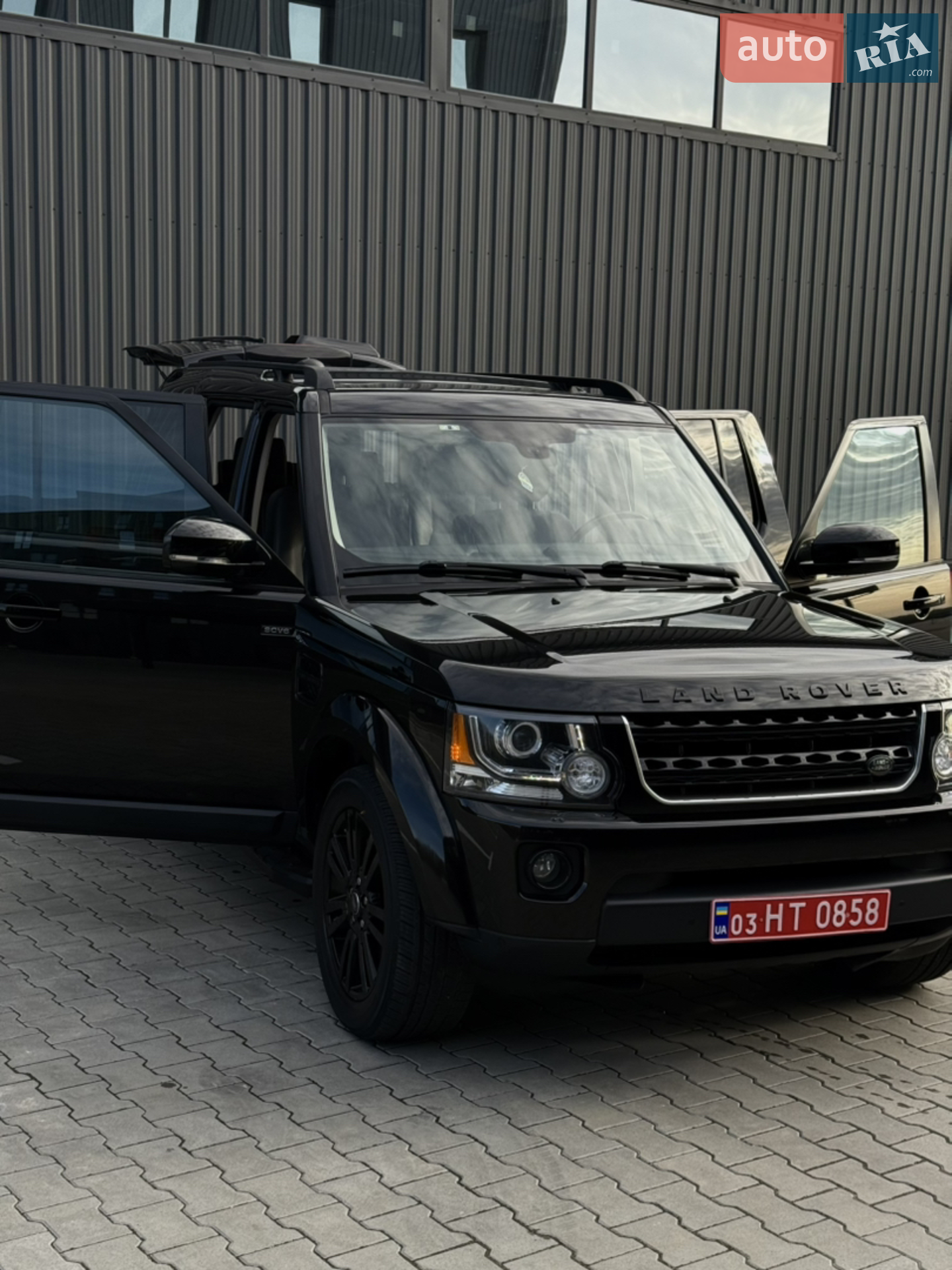 2016 Land Rover Discovery - мініатюра 31