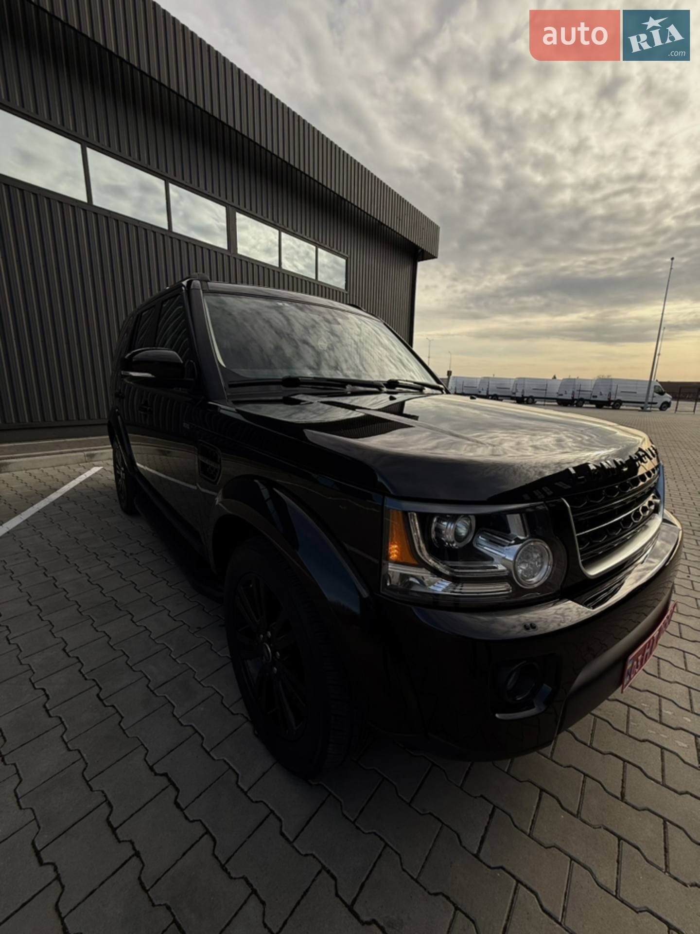 2016 Land Rover Discovery - мініатюра 35