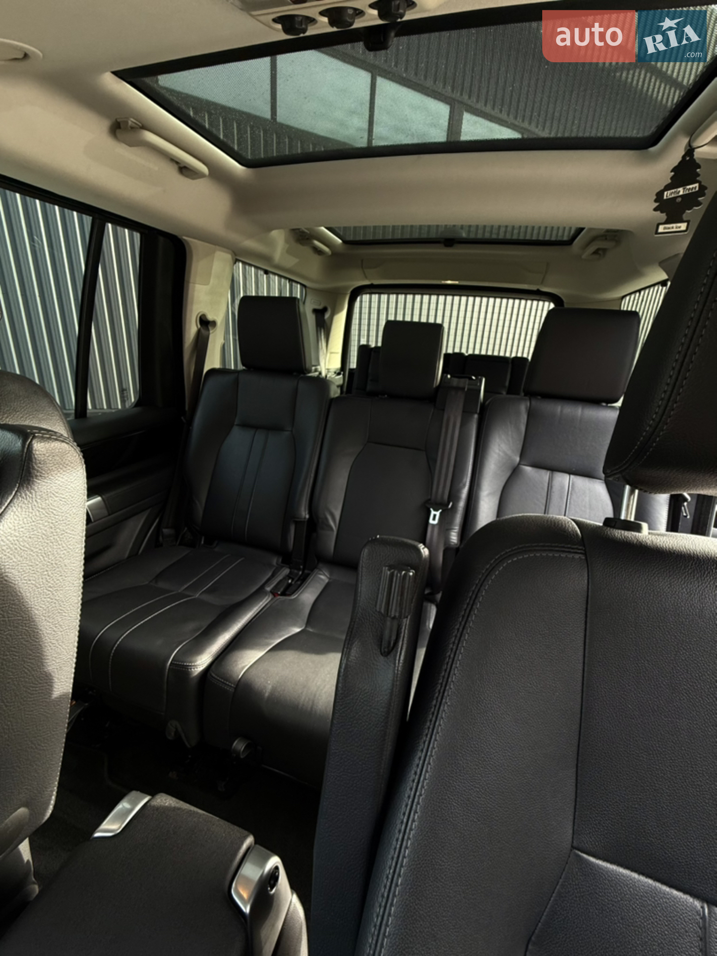 2016 Land Rover Discovery - мініатюра 54