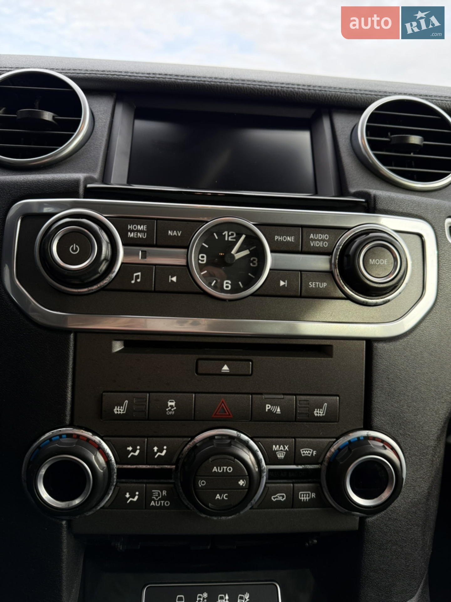 2016 Land Rover Discovery - мініатюра 62