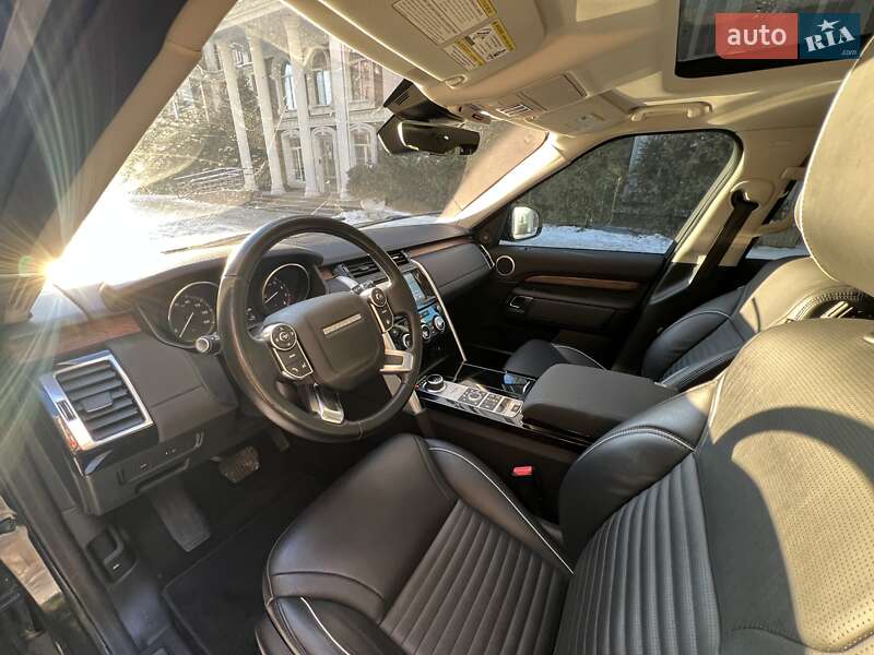 Внедорожник / Кроссовер Land Rover Discovery 2017 в Киеве