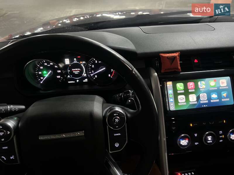 Внедорожник / Кроссовер Land Rover Discovery 2017 в Киеве