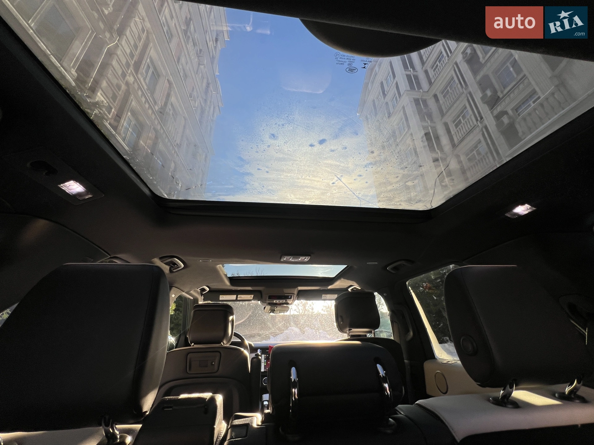 2021 Land Rover Discovery - мініатюра 8