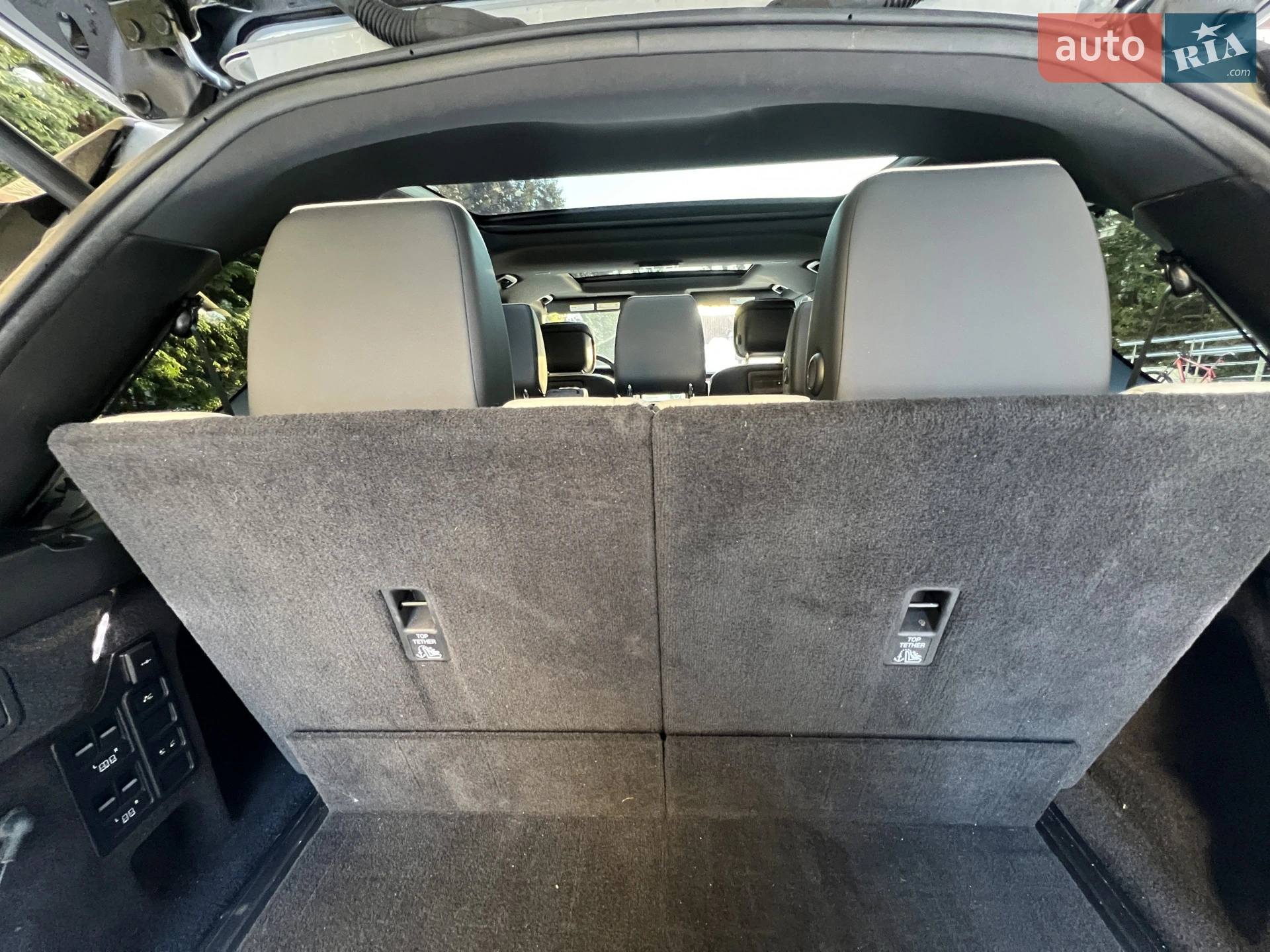 2021 Land Rover Discovery - мініатюра 38