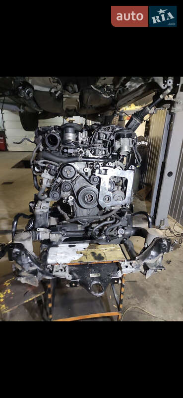 Внедорожник / Кроссовер Land Rover Discovery 2018 в Тернополе