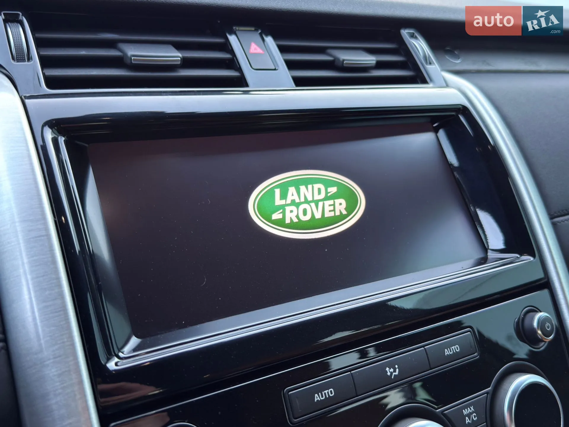 2018 Land Rover Discovery - мініатюра 44