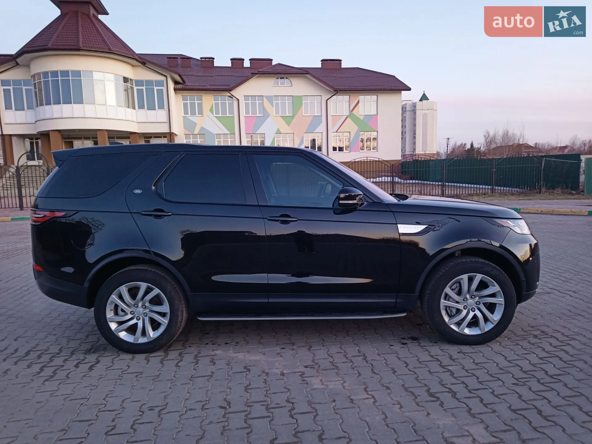 2018 Land Rover Discovery - фото 1