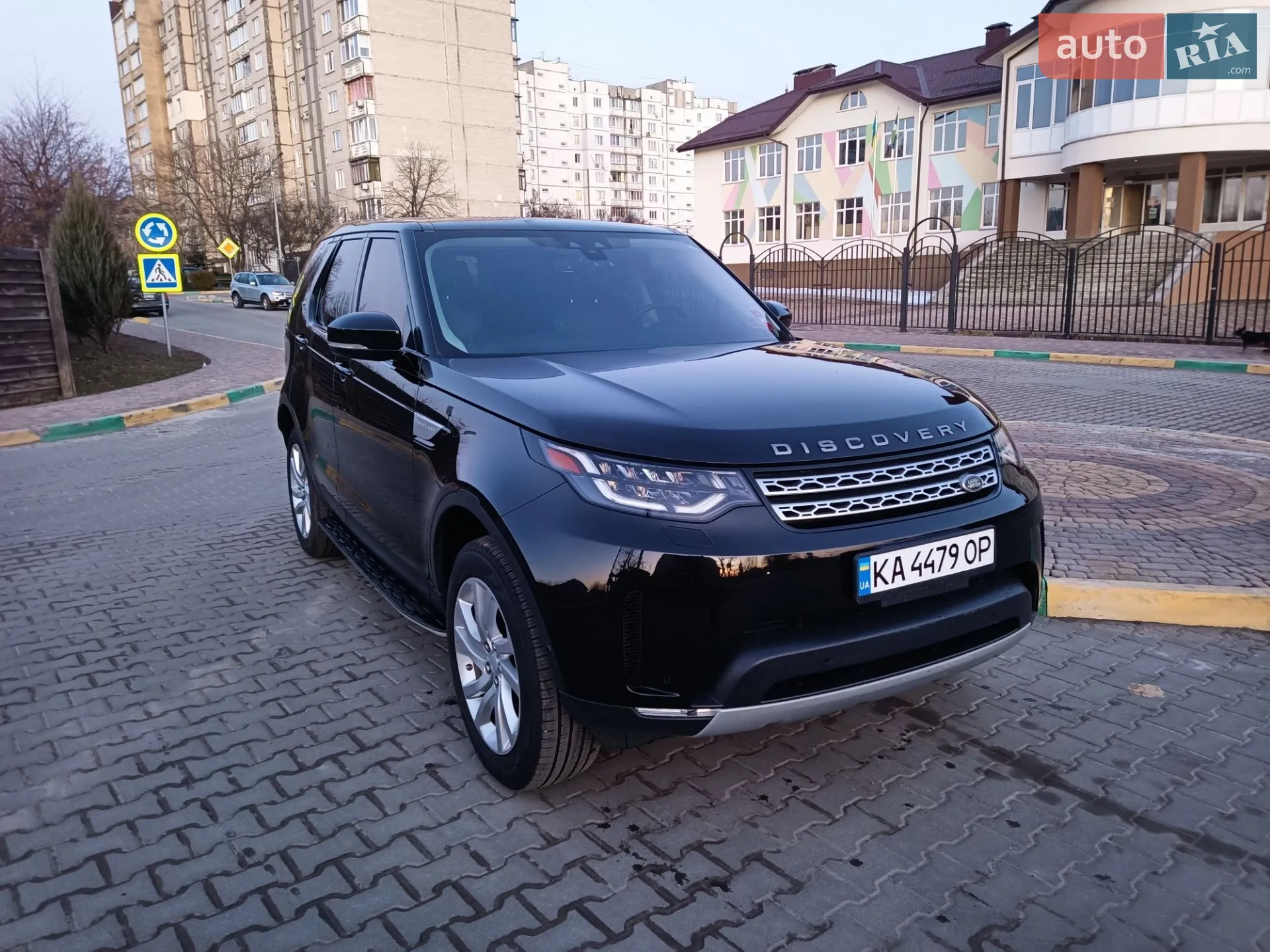 2018 Land Rover Discovery - мініатюра 22