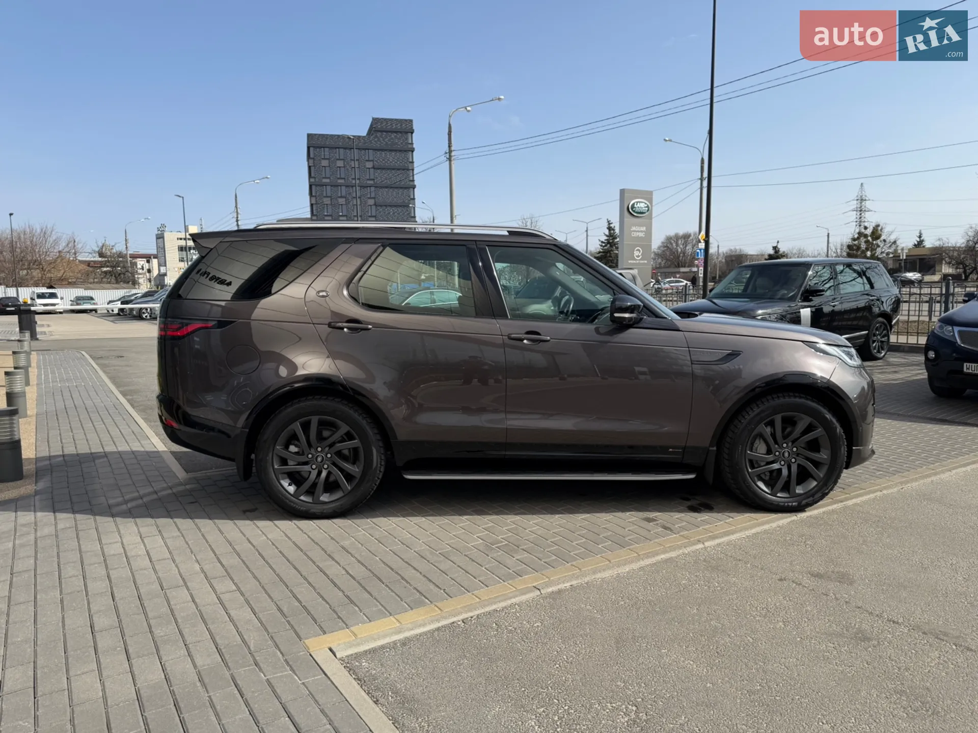 2021 Land Rover Discovery - мініатюра 4
