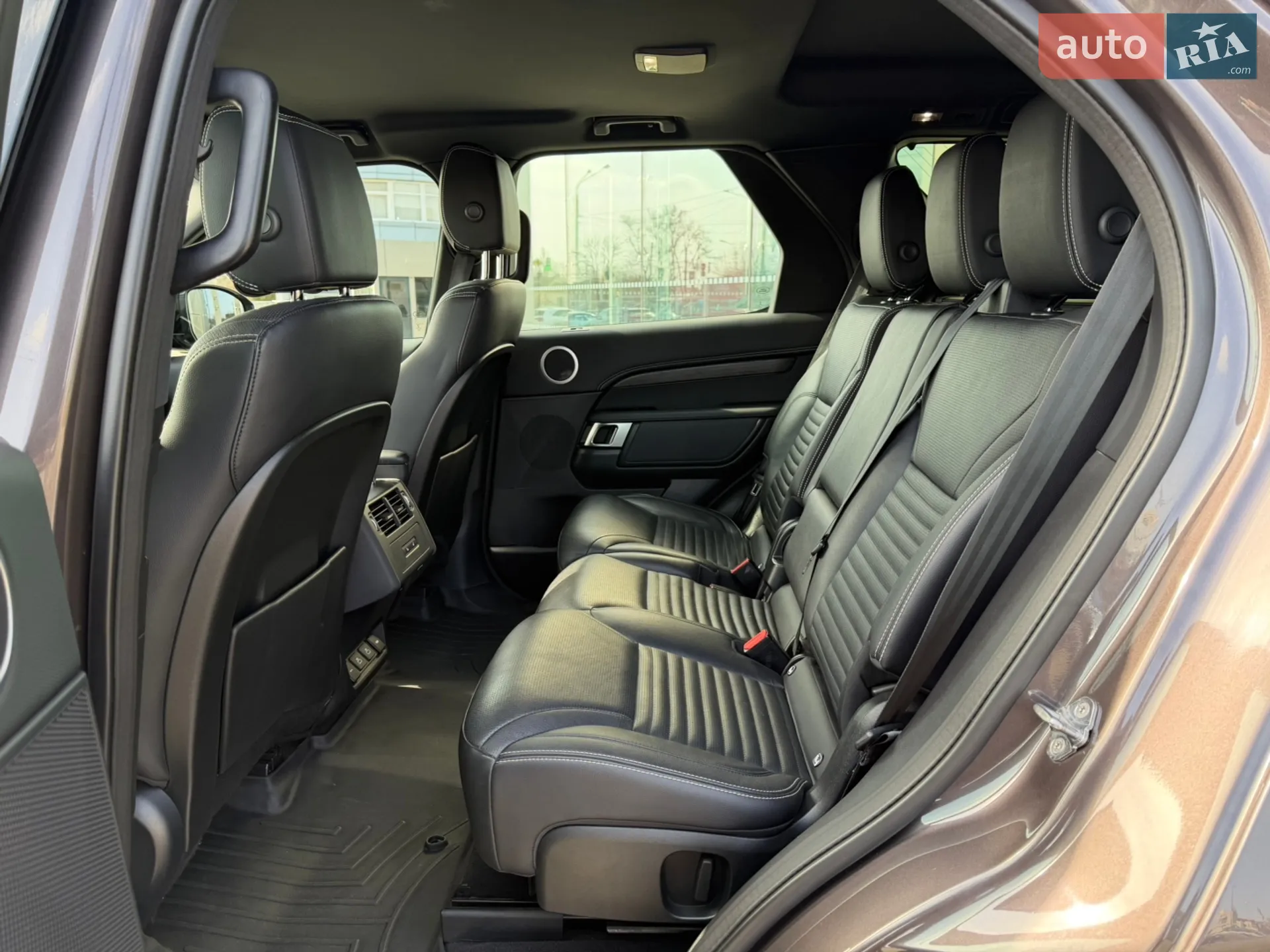 2021 Land Rover Discovery - мініатюра 22