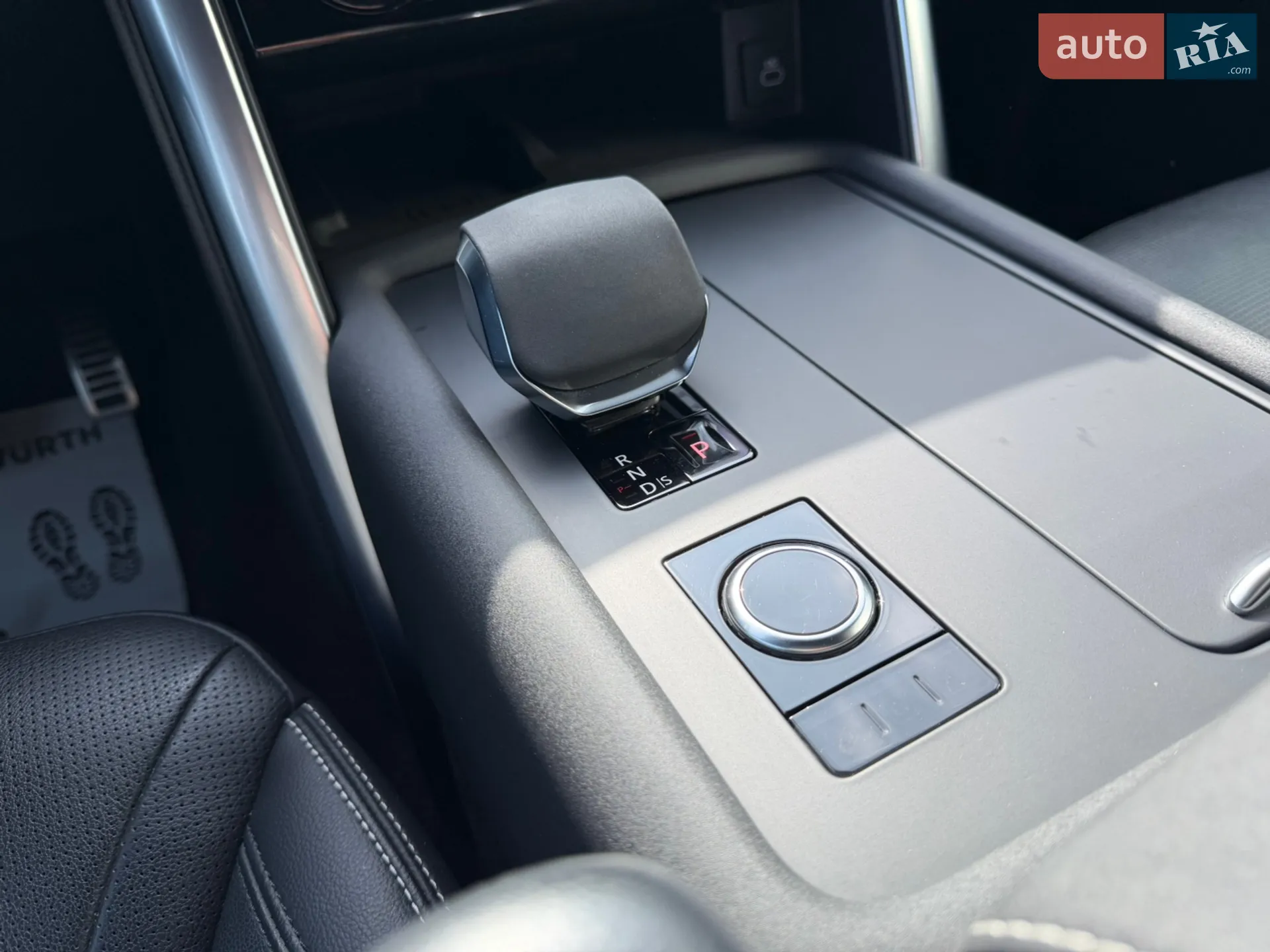 2021 Land Rover Discovery - мініатюра 26