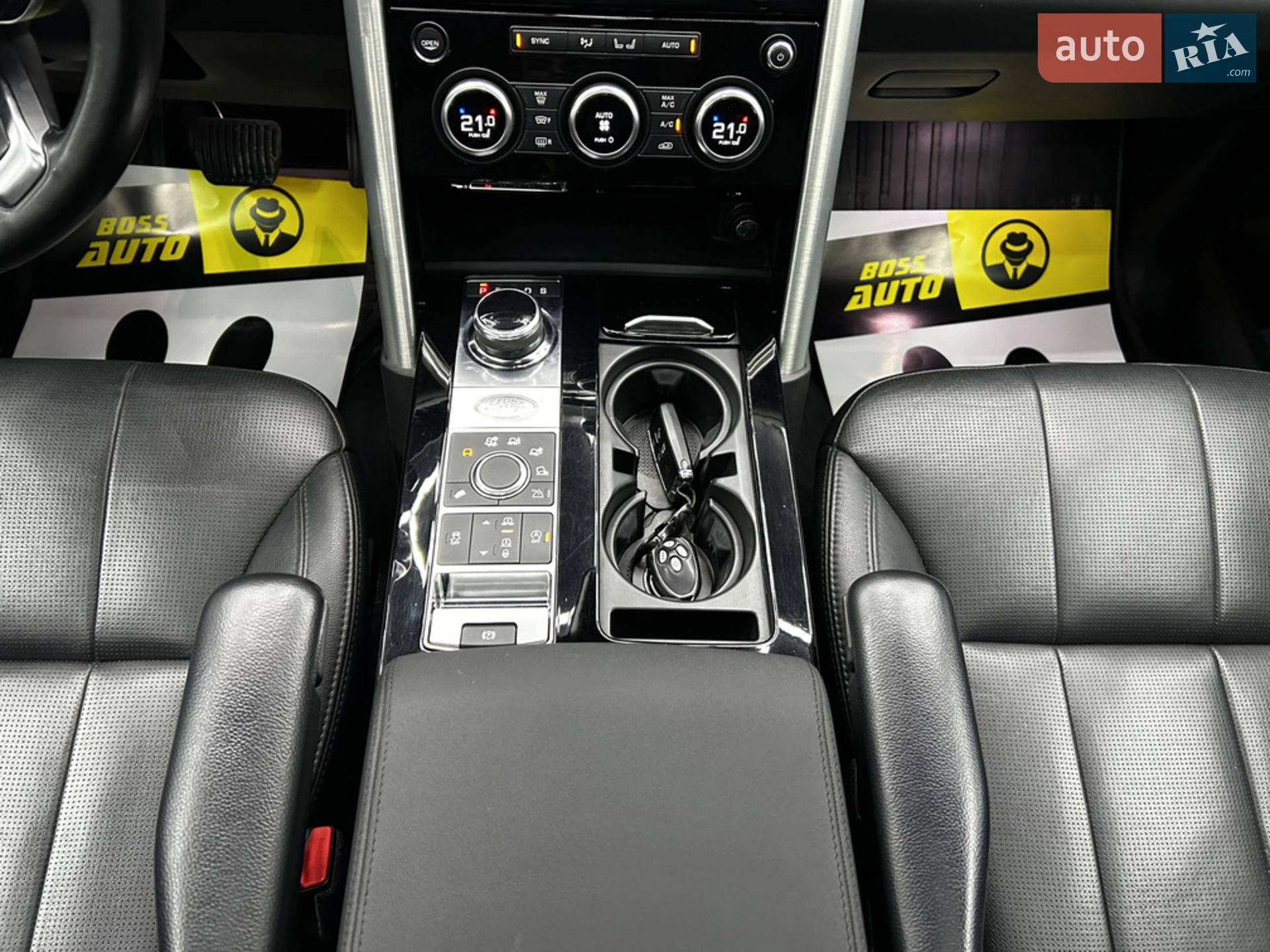 2018 Land Rover Discovery - мініатюра 24