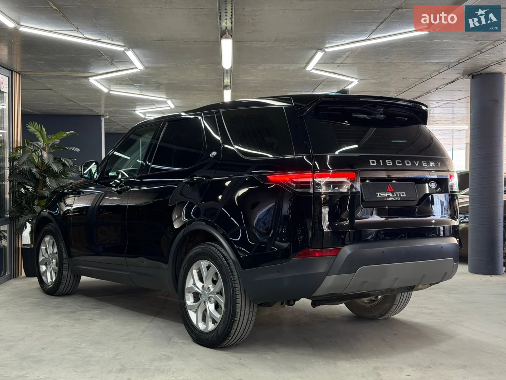 2019 Land Rover Discovery - мініатюра 11