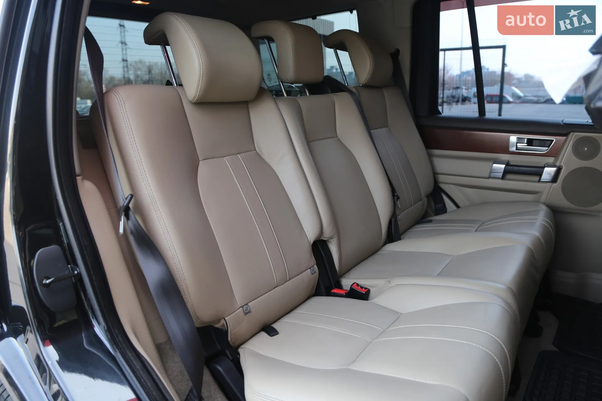 2015 Land Rover Discovery - мініатюра 11