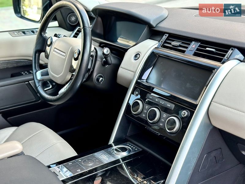 Внедорожник / Кроссовер Land Rover Discovery 2018 в Тернополе