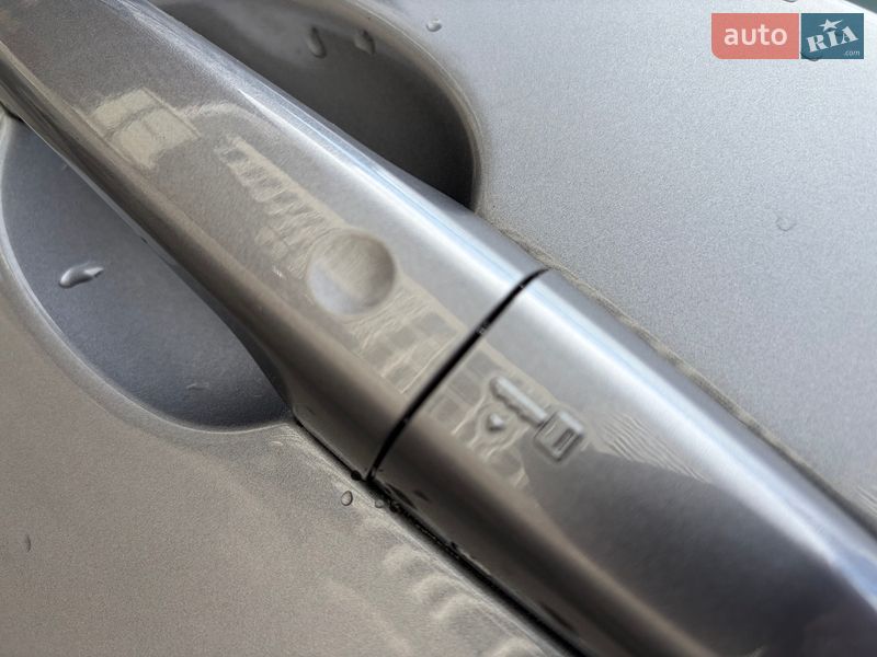 Внедорожник / Кроссовер Land Rover Discovery 2022 в Киеве