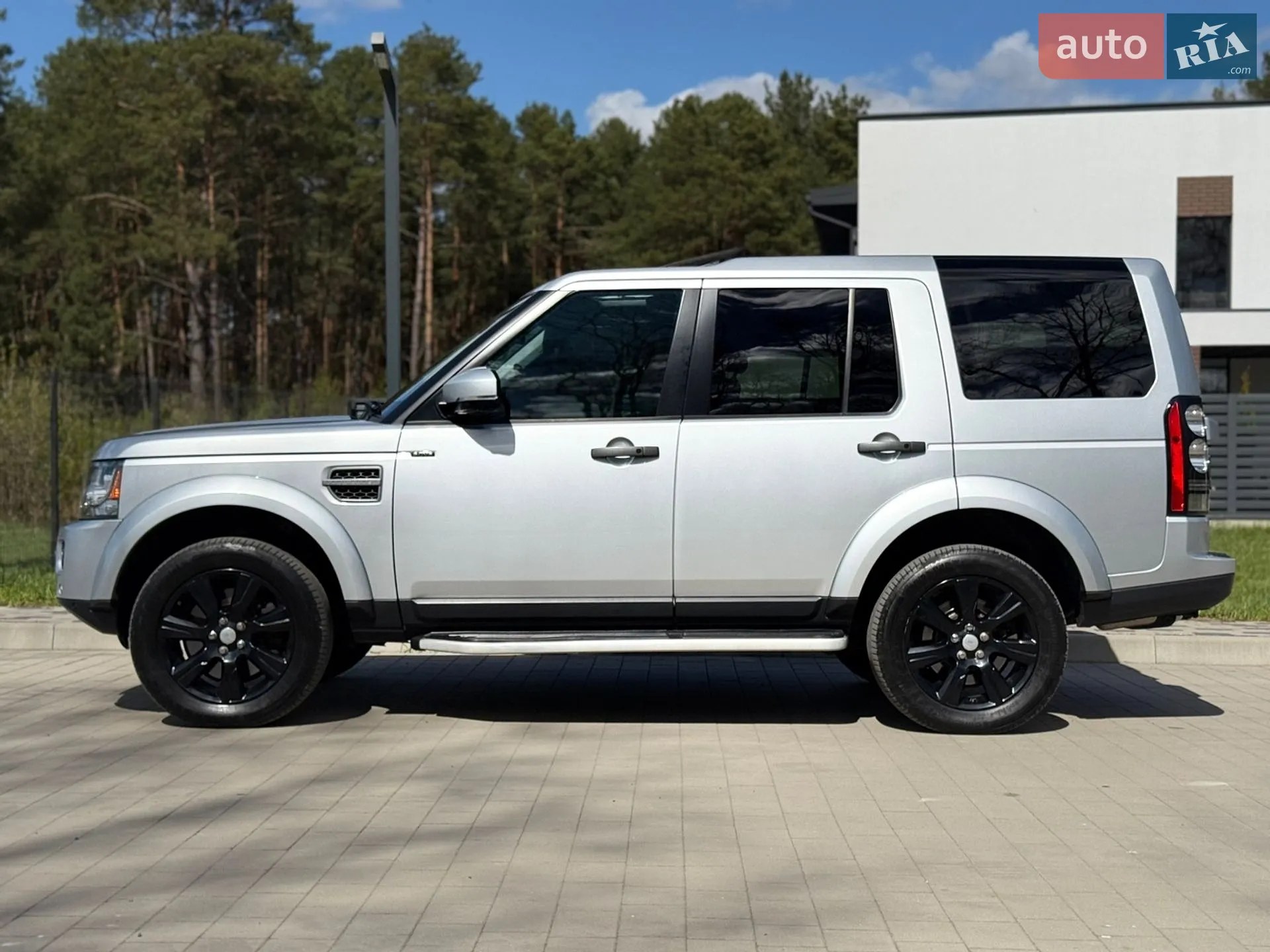 2015 Land Rover Discovery - мініатюра 188