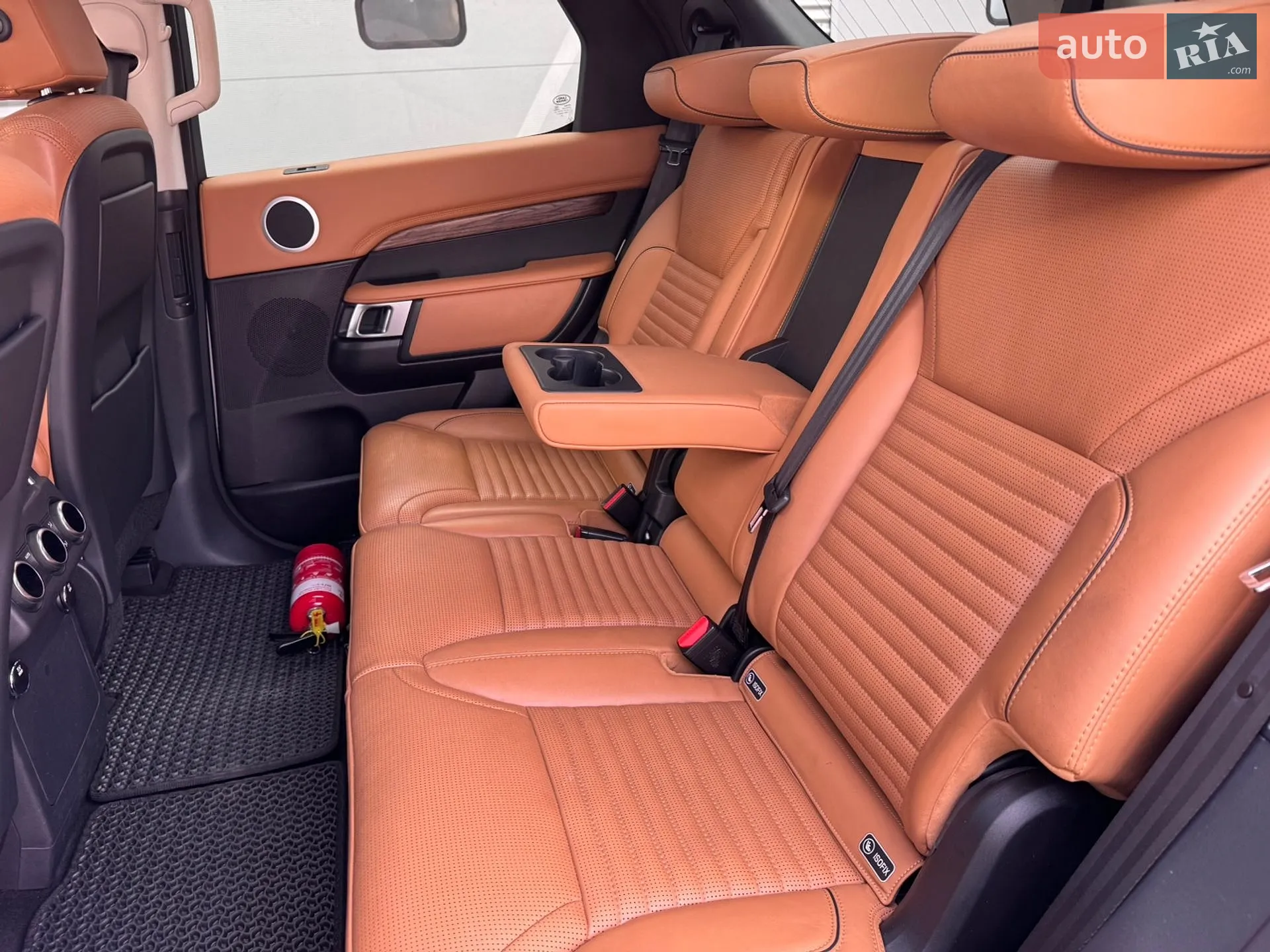 Land Rover Discovery 2017 VIN SALRRBBV6HA005509 фото оголошення 30 з 49