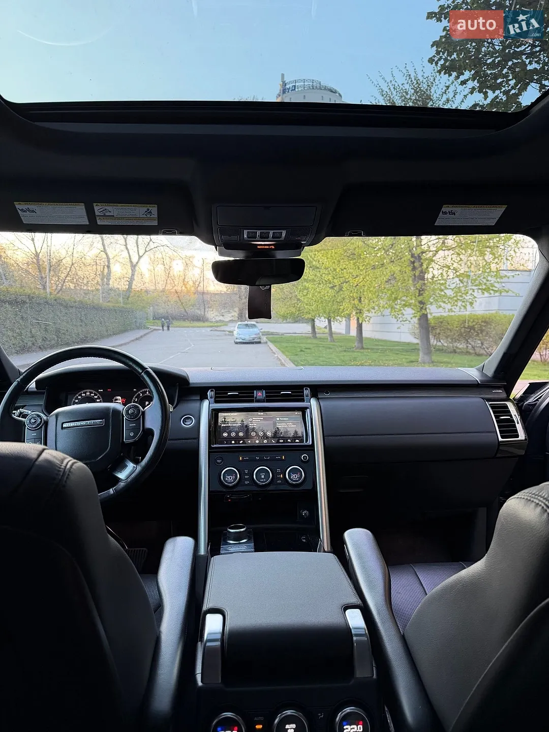 2018 Land Rover Discovery - мініатюра 33
