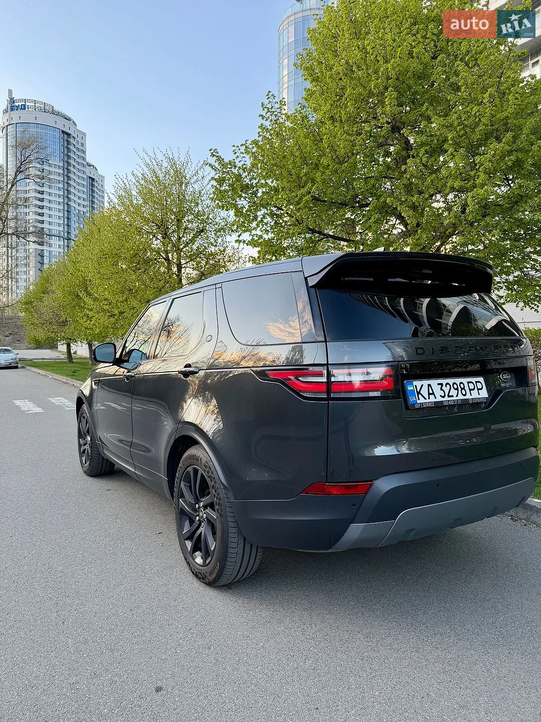 2018 Land Rover Discovery - мініатюра 18
