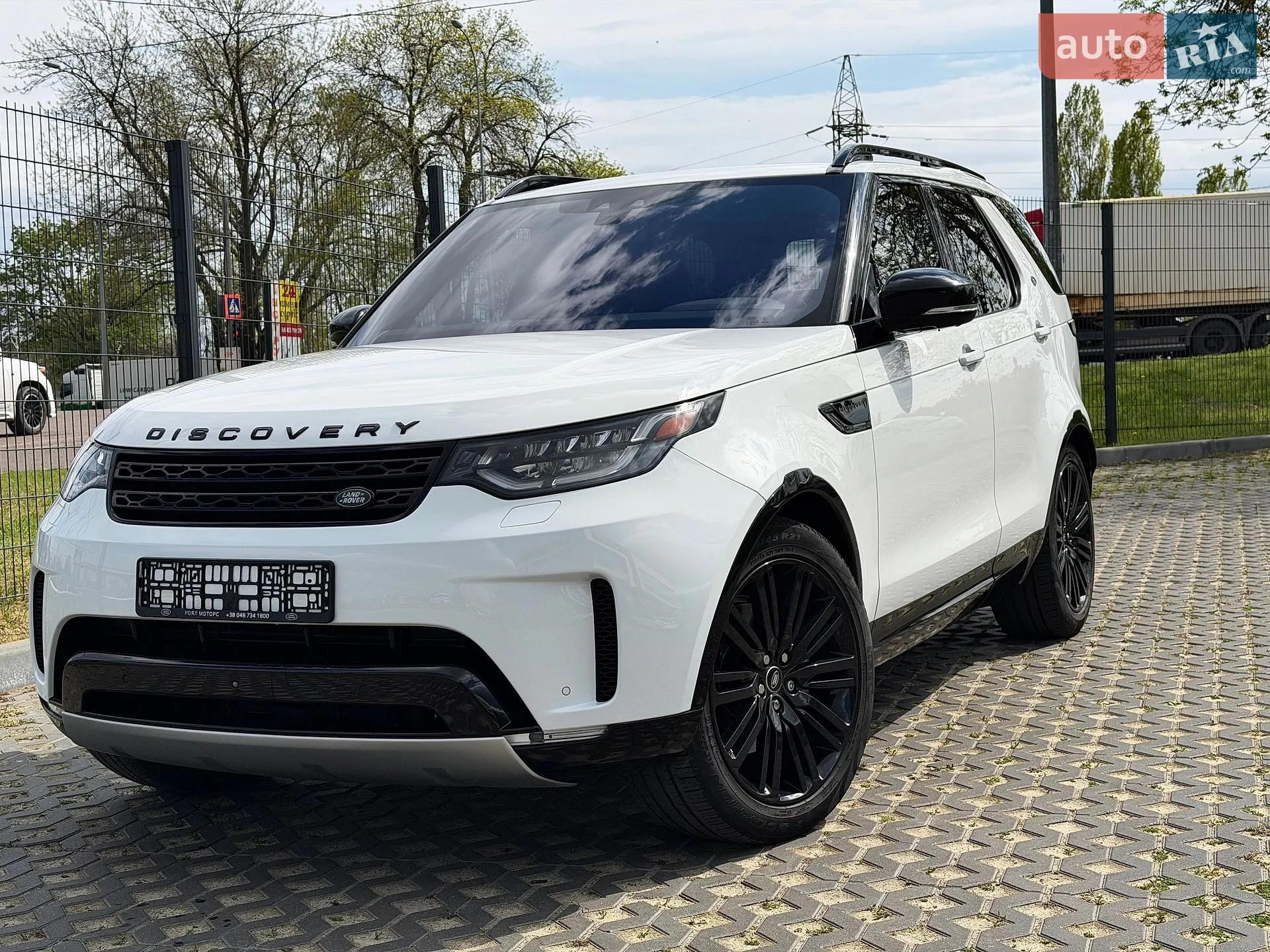 2017 Land Rover Discovery - мініатюра 3