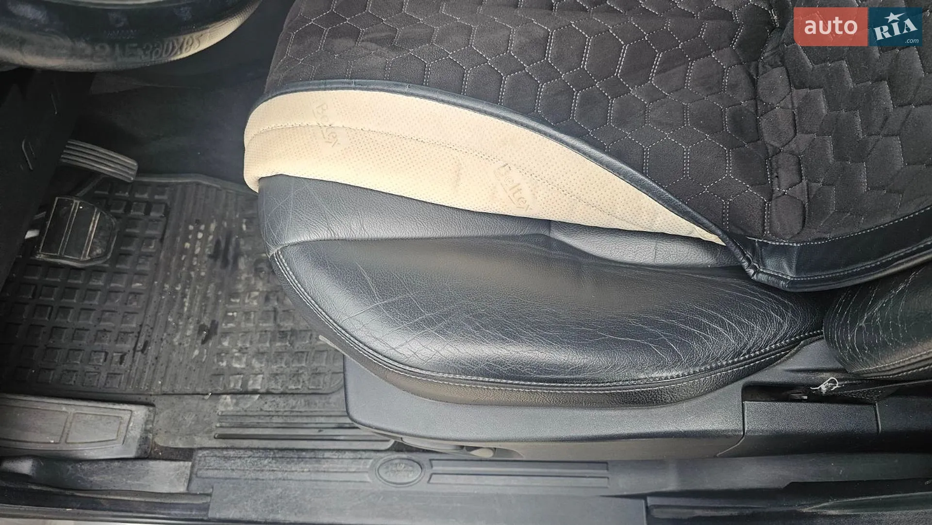 2010 Land Rover Discovery - мініатюра 22
