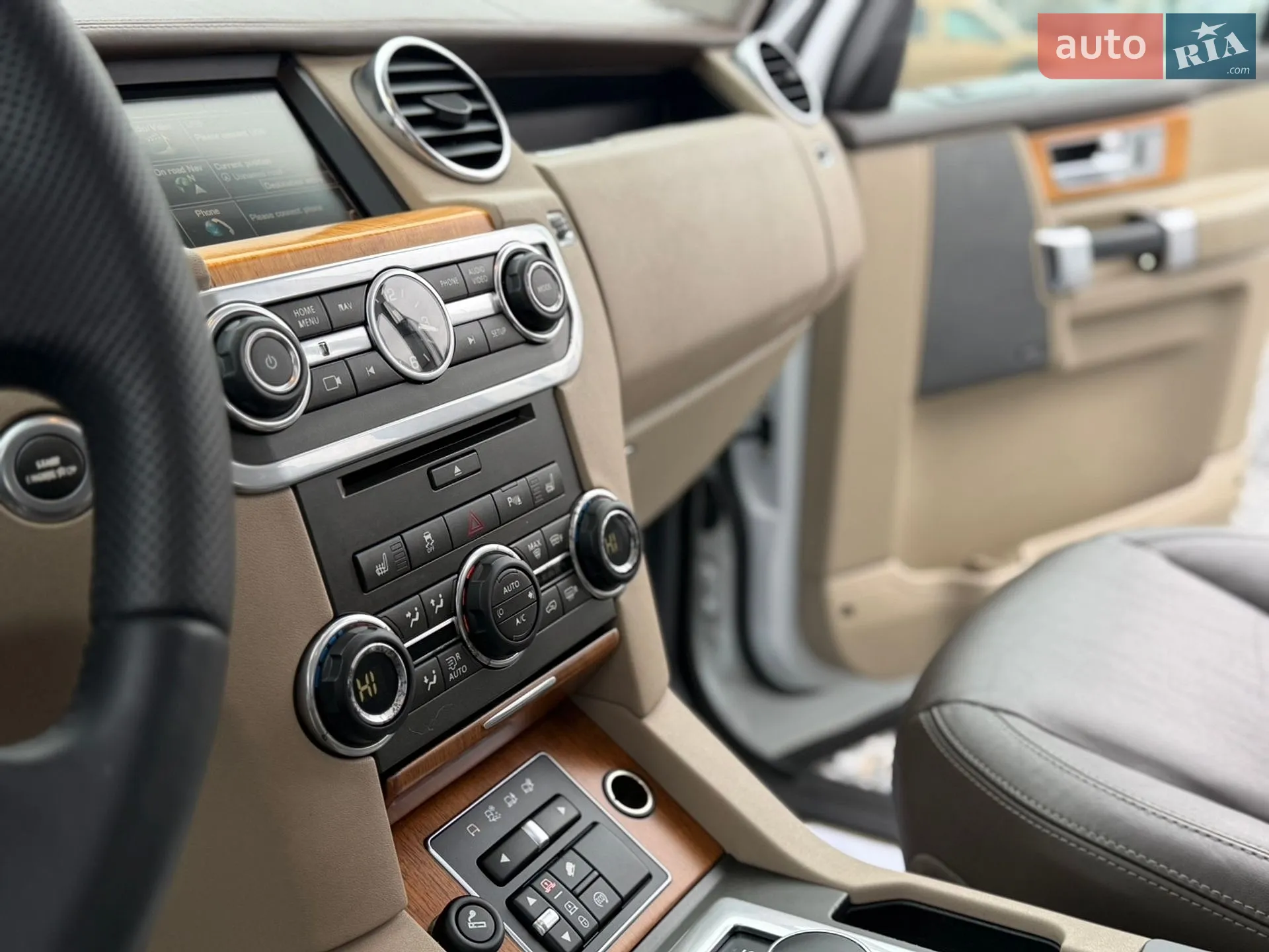 2016 Land Rover Discovery - мініатюра 40