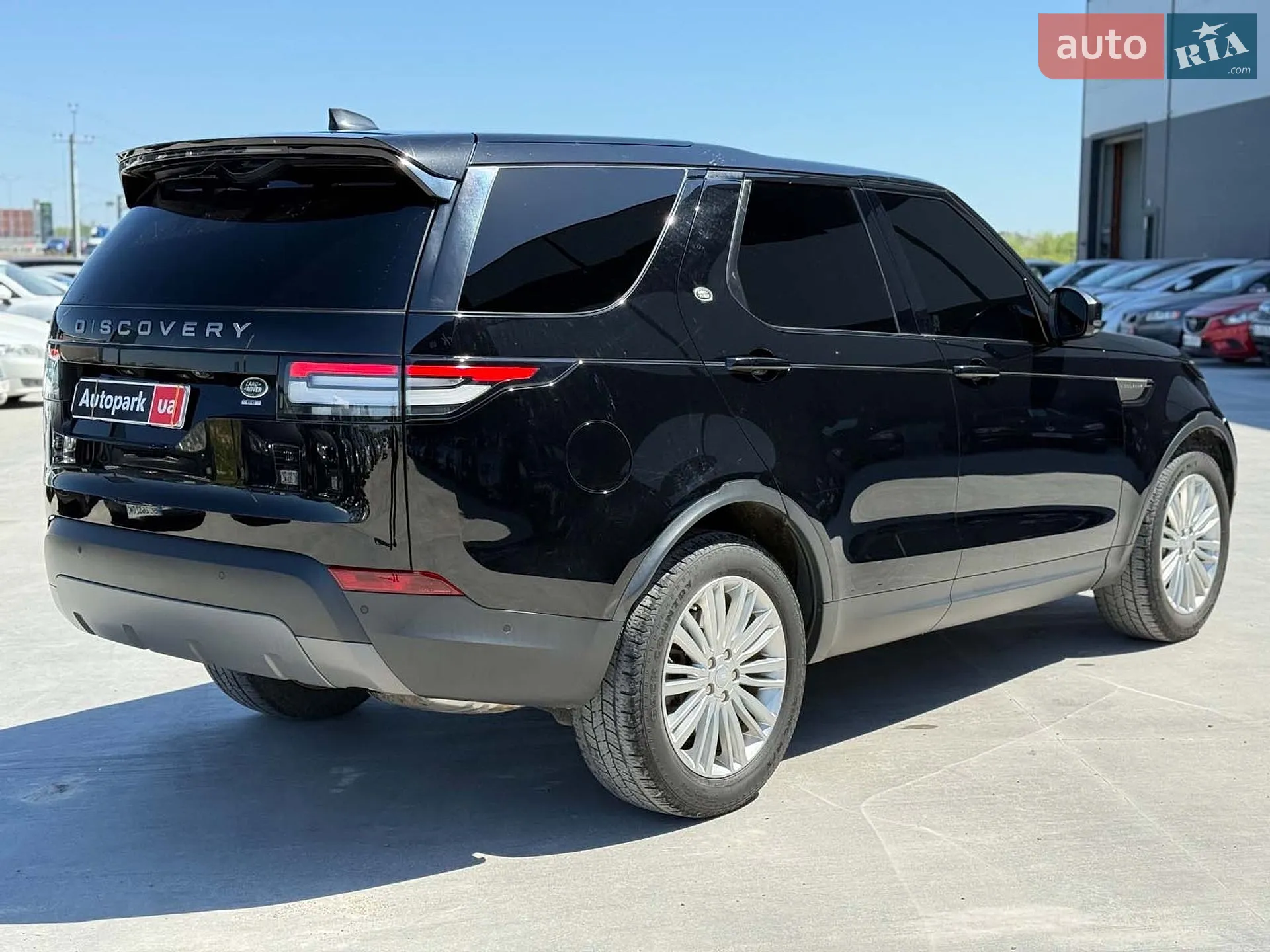 2019 Land Rover Discovery - мініатюра 17