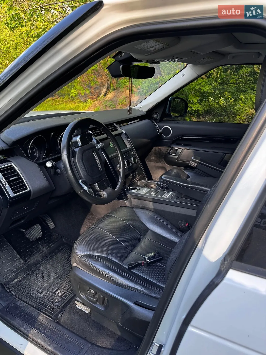2019 Land Rover Discovery - мініатюра 15