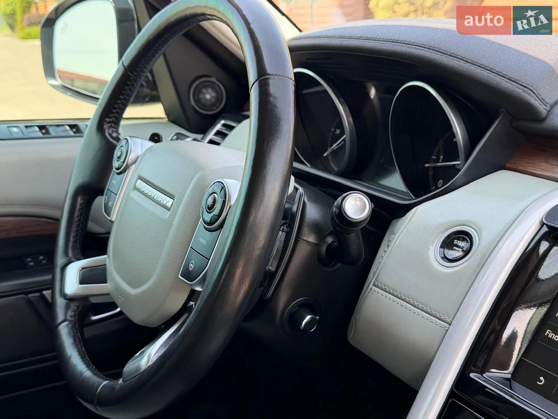 2017 Land Rover Discovery - мініатюра 78