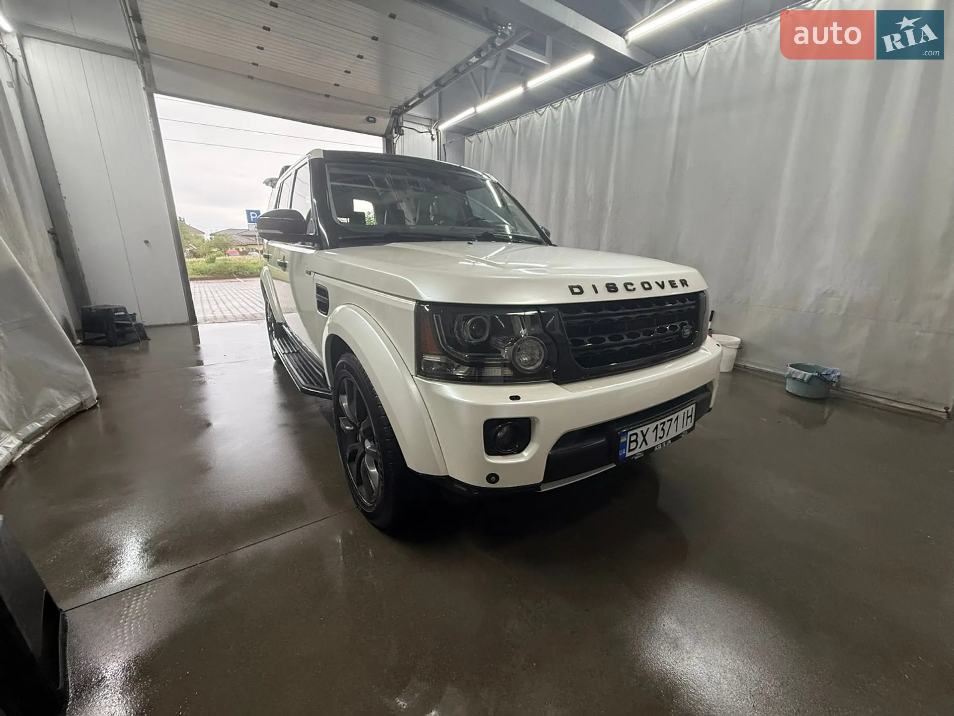 2015 Land Rover Discovery - мініатюра 17