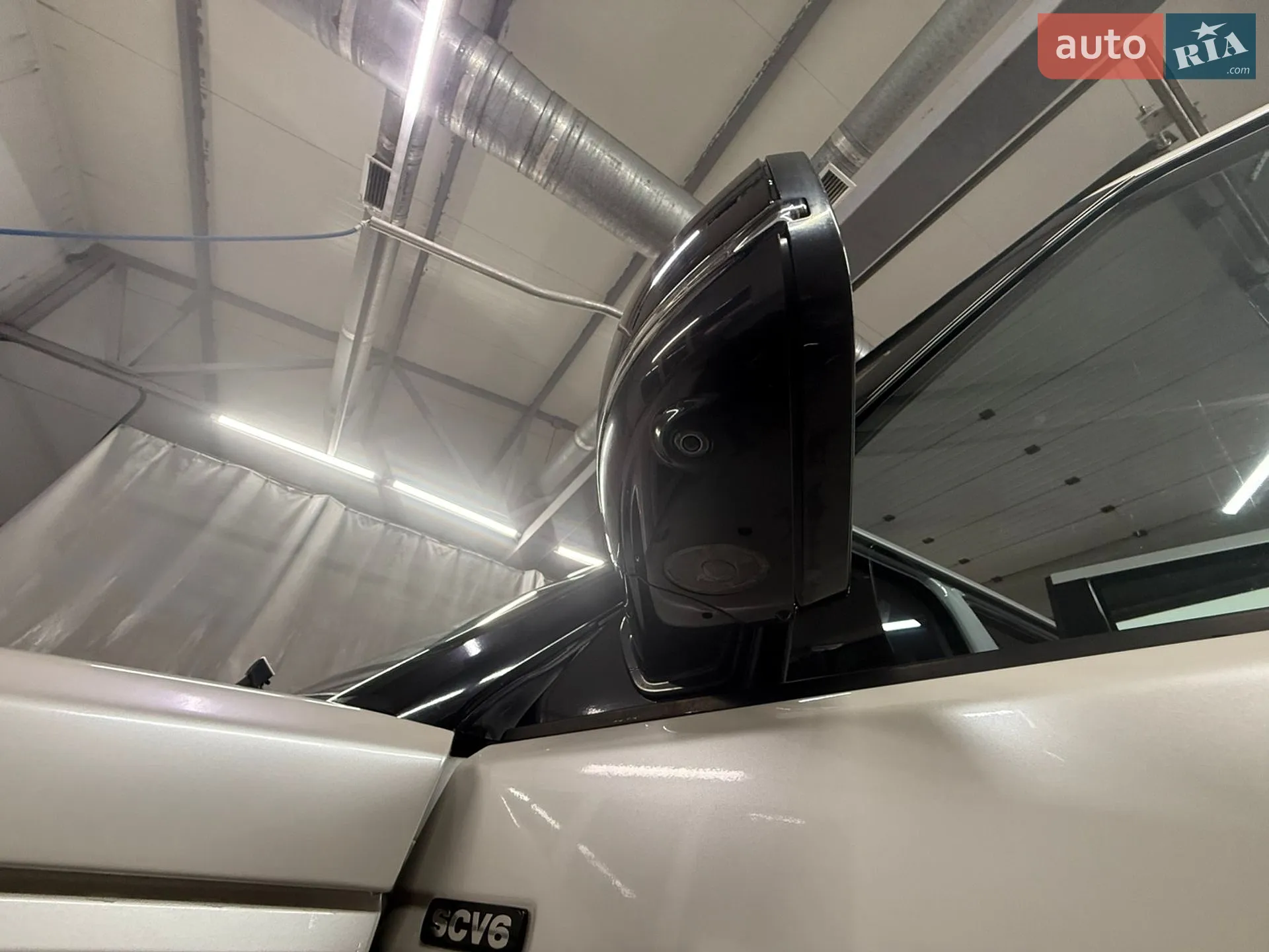 2015 Land Rover Discovery - мініатюра 24